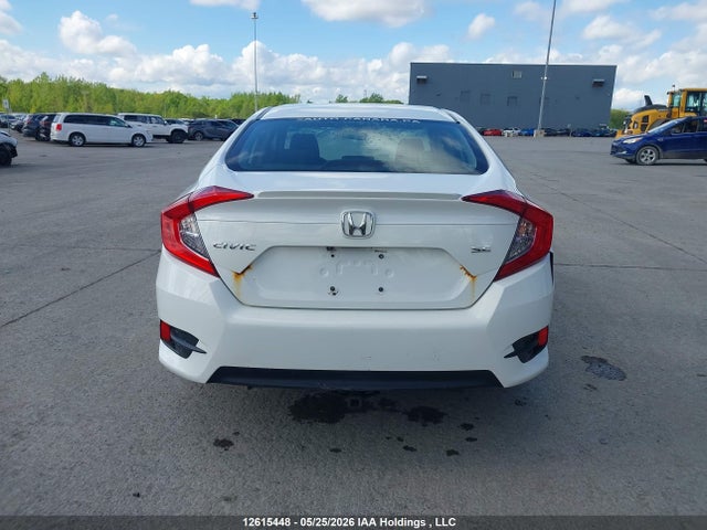 Honda Civic 2018 2HGFC2F61JH038344 Image 17
