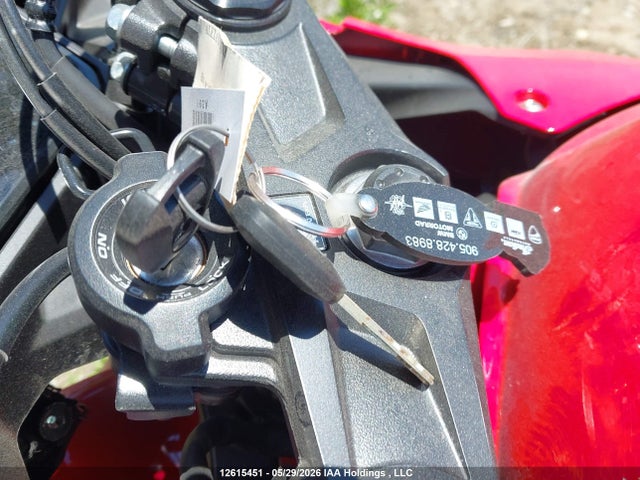 12615451 :رقم المزاد ، MLHPC7065S5100021 vin ، 2025 Honda Cbr500 Ra مزاد بيع