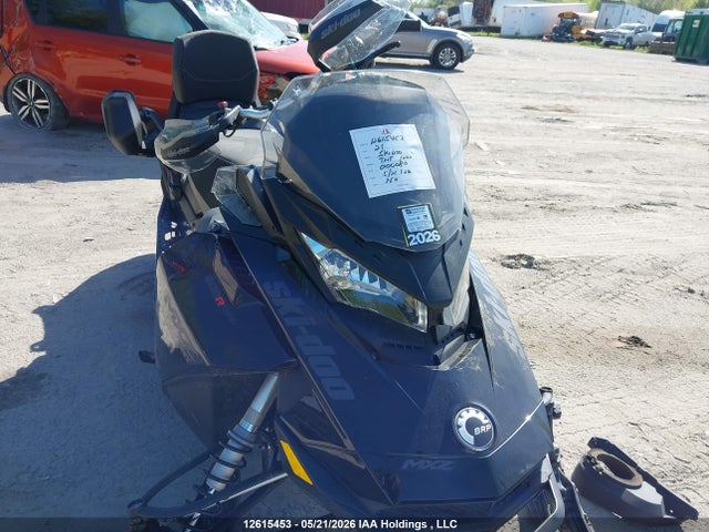 2BPSUEMC9MV000080 Skidoo Skidoo.