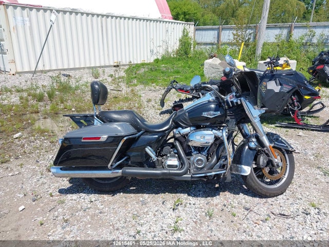12615461 :رقم المزاد ، 5HD1FBCA0HB619367 vin ، 2017 Harley-davidson Flhr Road King مزاد بيع