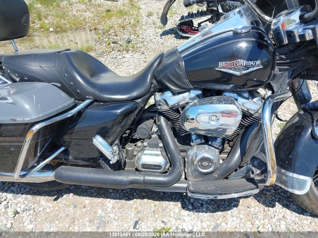 12615461 :رقم المزاد ، 5HD1FBCA0HB619367 vin ، 2017 Harley-davidson Flhr Road King مزاد بيع