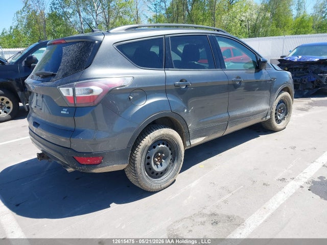 1FMCU9G99HUB24424 Ford Escape
