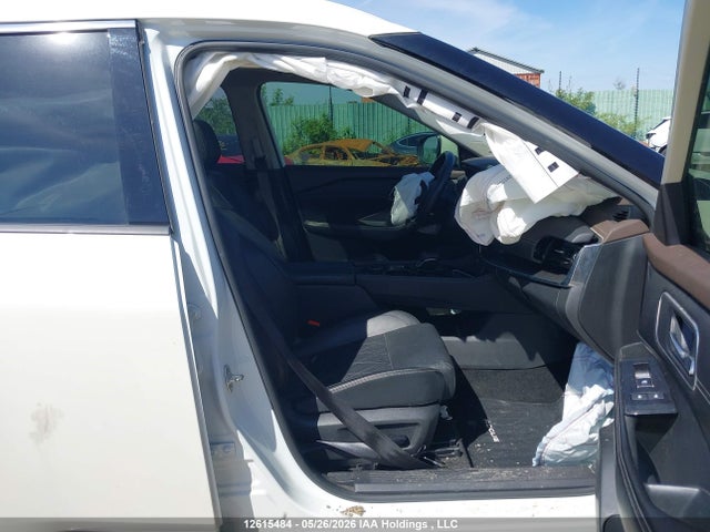 JN8AT3DD6MW310218 Nissan Rogue
