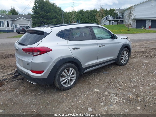 Продажа на аукционе авто 2017 Hyundai Tucson Se, vin: KM8J3CA23HU309815, номер лота: 12615491