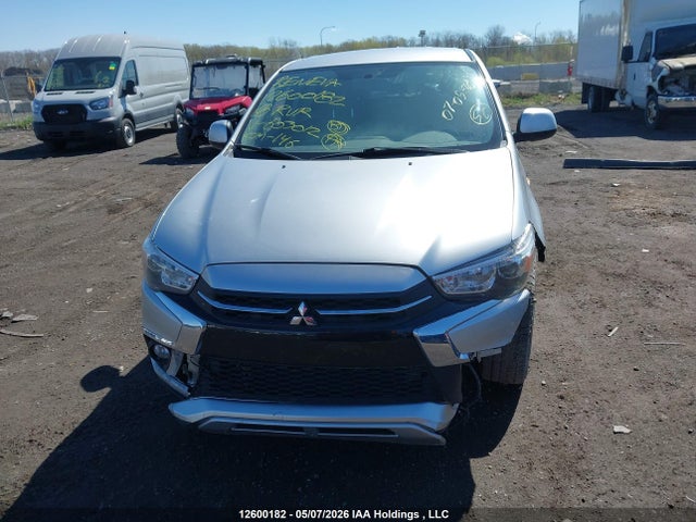 JA4AJ3AU6JU603012 Mitsubishi RVR SE