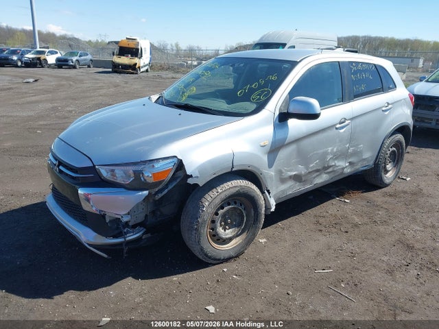 JA4AJ3AU6JU603012 Mitsubishi RVR SE