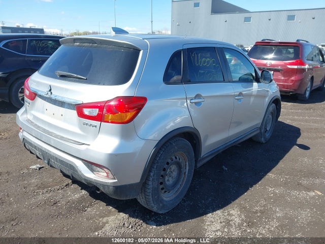 JA4AJ3AU6JU603012 Mitsubishi RVR SE