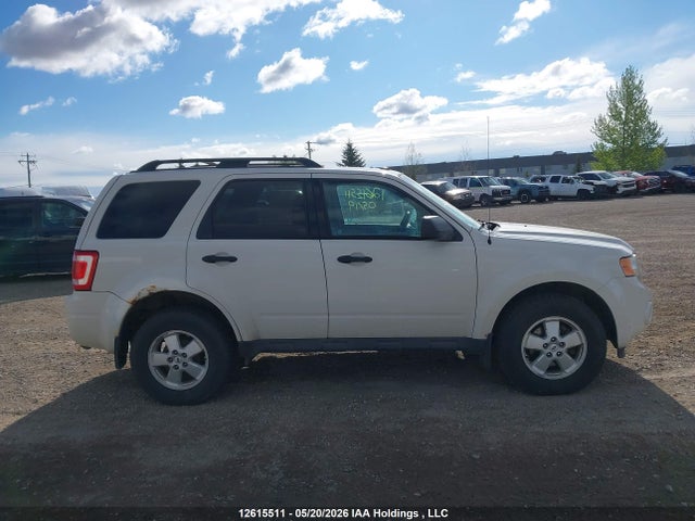 2010 Ford Escape Xlt მანქანა იყიდება აუქციონზე, vin: 1FMCU0D77AKC92837, აუქციონის ნომერი: 12615511