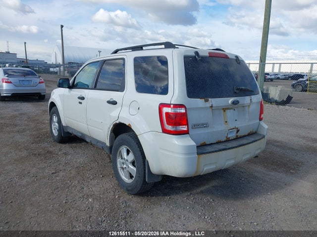 2010 Ford Escape Xlt მანქანა იყიდება აუქციონზე, vin: 1FMCU0D77AKC92837, აუქციონის ნომერი: 12615511