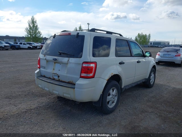 2010 Ford Escape Xlt მანქანა იყიდება აუქციონზე, vin: 1FMCU0D77AKC92837, აუქციონის ნომერი: 12615511