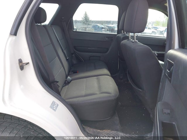 2010 Ford Escape Xlt მანქანა იყიდება აუქციონზე, vin: 1FMCU0D77AKC92837, აუქციონის ნომერი: 12615511