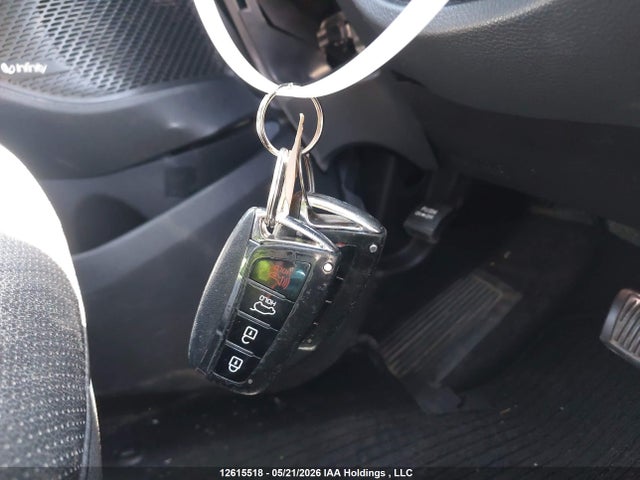 Продажа на аукционе авто 2018 Hyundai Santa Fe Xl Limited, vin: KM8SNDHF4JU259428, номер лота: 12615518