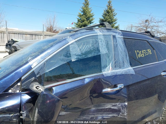 Продажа на аукционе авто 2018 Hyundai Santa Fe Xl Limited, vin: KM8SNDHF4JU259428, номер лота: 12615518