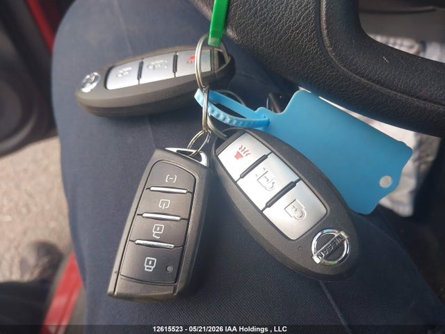 12615523 :رقم المزاد ، 3N1CP5CU3KL554601 vin ، 2019 Nissan Kicks S/sr/sv مزاد بيع