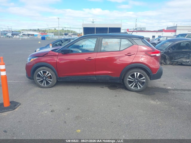 12615523 :رقم المزاد ، 3N1CP5CU3KL554601 vin ، 2019 Nissan Kicks S/sr/sv مزاد بيع