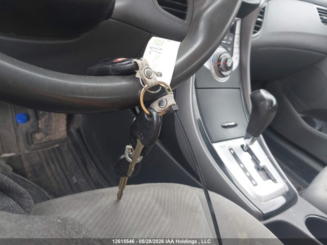 2013 Hyundai Elantra Gls/limited მანქანა იყიდება აუქციონზე, vin: 5NPDH4AE2DH152222, აუქციონის ნომერი: 12615546