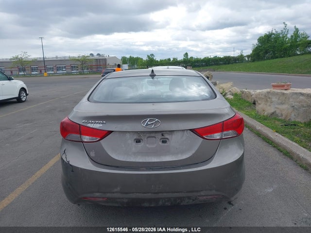 2013 Hyundai Elantra Gls/limited მანქანა იყიდება აუქციონზე, vin: 5NPDH4AE2DH152222, აუქციონის ნომერი: 12615546