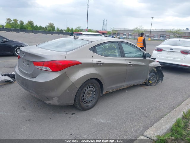 2013 Hyundai Elantra Gls/limited მანქანა იყიდება აუქციონზე, vin: 5NPDH4AE2DH152222, აუქციონის ნომერი: 12615546
