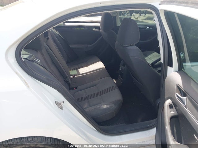 Продажа на аукционе авто 2017 Volkswagen Jetta Sedan, vin: 3VWB67AJ3HM366547, номер лота: 12615548