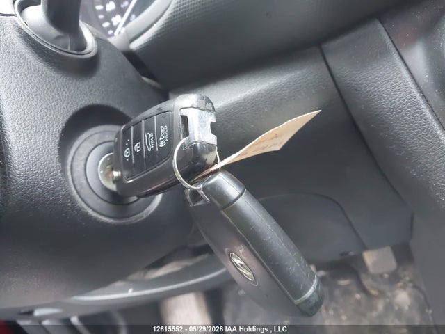 KM8K1CAA7KU352935 Hyundai Kona Essential 4p Ti