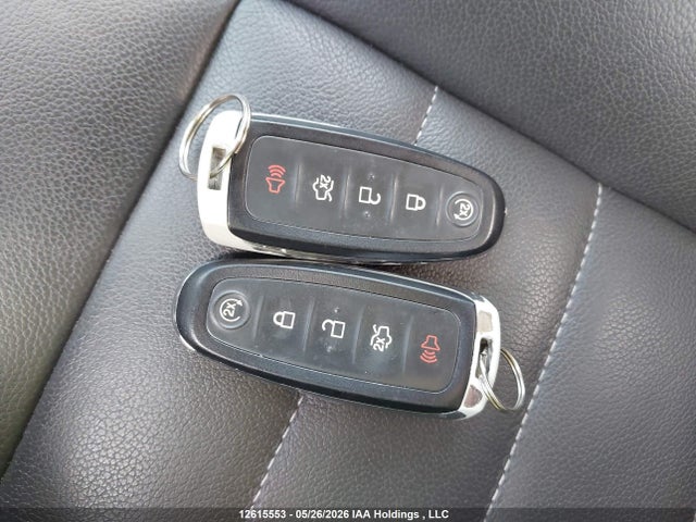 12615553 :رقم المزاد ، 1FMCU9J98EUD60499 vin ، 2014 Ford Escape Titanium مزاد بيع