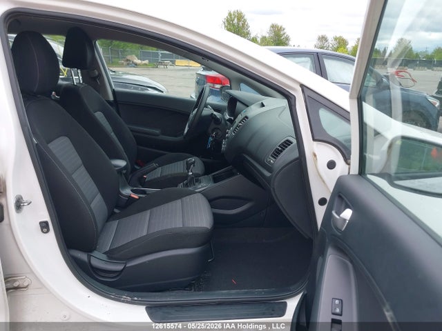 Продажа на аукционе авто 2016 Kia Forte 2.0l Ex/2.0l Lx+, vin: KNAFK5A85G5484246, номер лота: 12615574