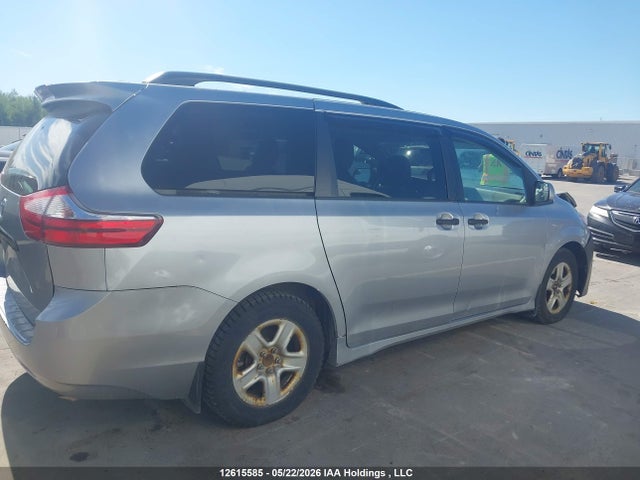 Продажа на аукционе авто 2018 Toyota Sienna L, vin: 5TDZZ3DC2JS926692, номер лота: 12615585