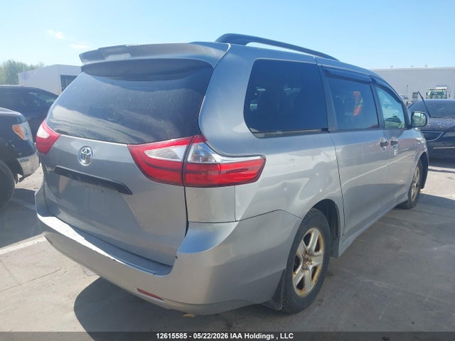Продажа на аукционе авто 2018 Toyota Sienna L, vin: 5TDZZ3DC2JS926692, номер лота: 12615585