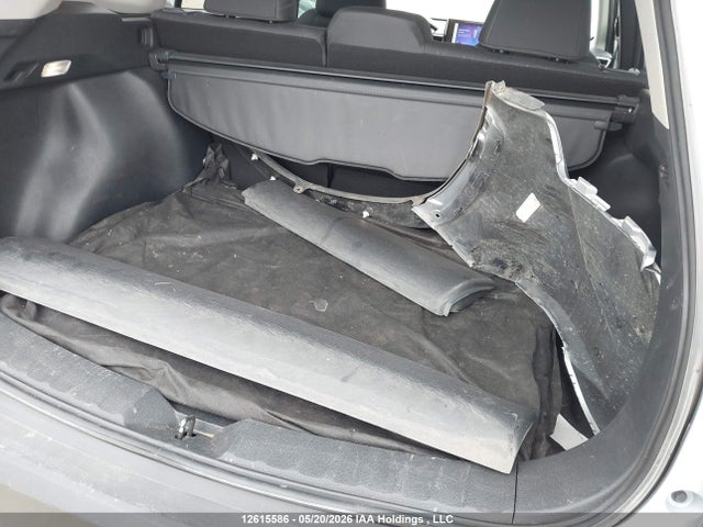 7MUCAABG4RV116554 Toyota Corolla Cross Le