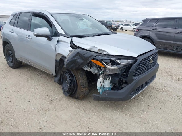7MUCAABG4RV116554 Toyota Corolla Cross Le