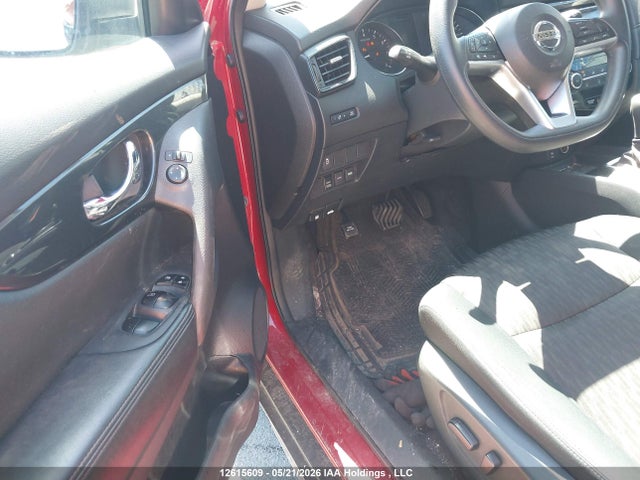 5N1AT2MV6HC764230 Nissan Rogue S/sl Platinum/sv