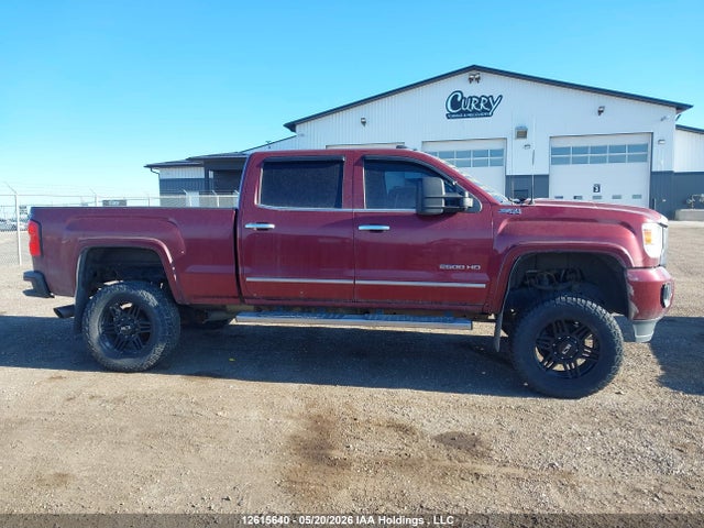 1GT12ZE81FF112619 GMC Sierra 2500hd Slt