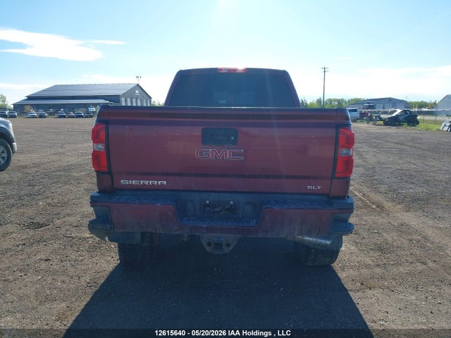 1GT12ZE81FF112619 GMC Sierra 2500hd Slt