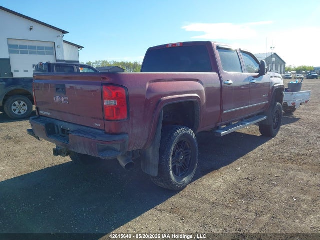 1GT12ZE81FF112619 GMC Sierra 2500hd Slt