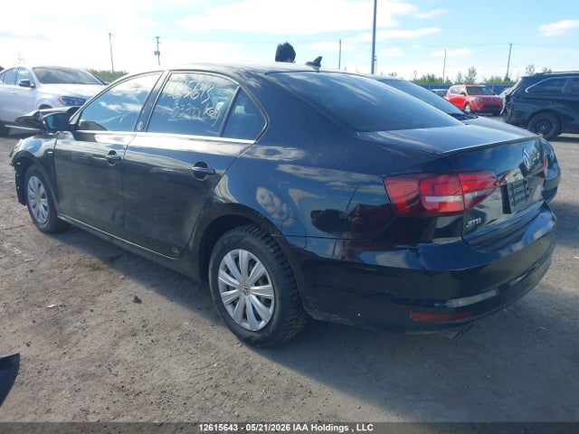 12615643 :رقم المزاد ، 3VWB67AJ5HM333968 vin ، 2017 Volkswagen Jetta Wolfsburg Edition مزاد بيع