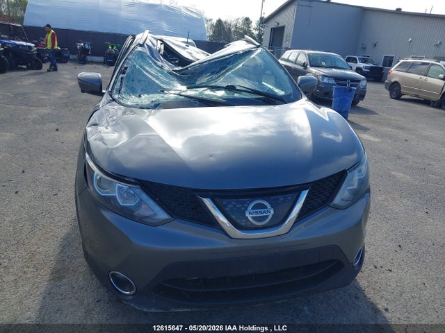 JN1BJ1CR6JW263648 Nissan Rogue Sport S/sv/sl