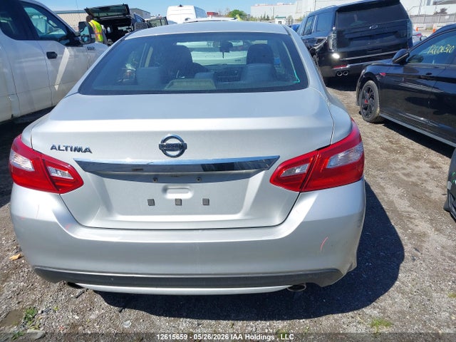 1N4AL3AP8HN343345 Nissan Altima