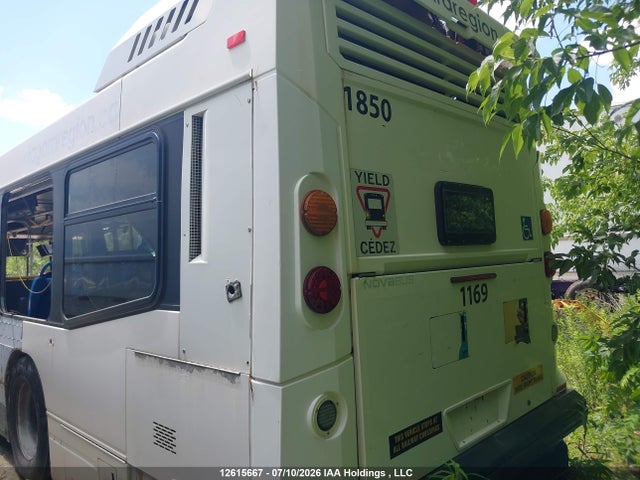 Nova Bus Corporation Bus 2017 2NVYL82J6H3750913 Image 3