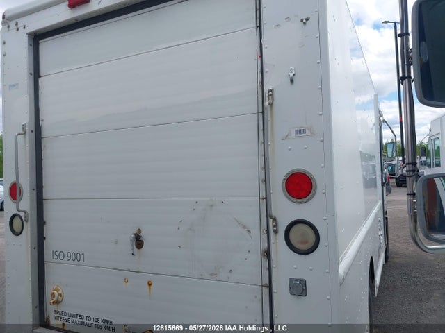 12615669 :رقم المزاد ، 1FCHE39L79DA62858 vin ، 2009 Ford Econoline E350 Super Duty Strp Chas مزاد بيع