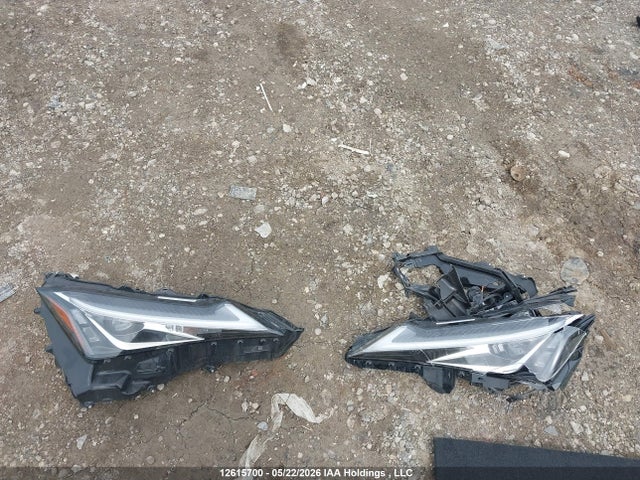 Продаж на аукціоні авто 2022 Lexus Ux 250h, vin: JTHL9JBHXN2055092, номер лоту: 12615700