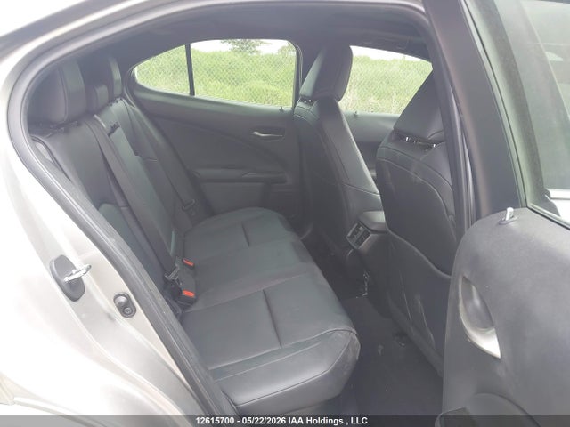 Продаж на аукціоні авто 2022 Lexus Ux 250h, vin: JTHL9JBHXN2055092, номер лоту: 12615700