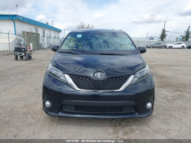 12615709 :رقم المزاد ، 5TDXK3DC7FS556777 vin ، 2015 Toyota Sienna Sport مزاد بيع