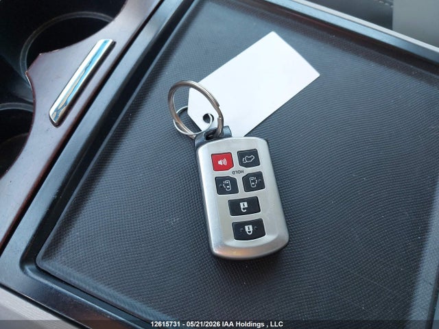 Aukcja sprzedaży 2012 Toyota Sienna, vin: 5TDDK3DC2CS044536, numer aukcji: 12615731