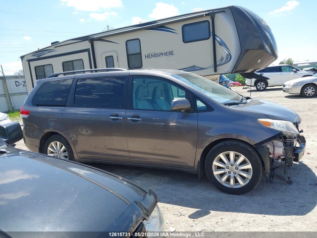 Aukcja sprzedaży 2012 Toyota Sienna, vin: 5TDDK3DC2CS044536, numer aukcji: 12615731