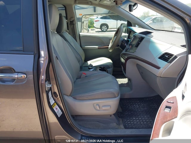 Aukcja sprzedaży 2012 Toyota Sienna, vin: 5TDDK3DC2CS044536, numer aukcji: 12615731