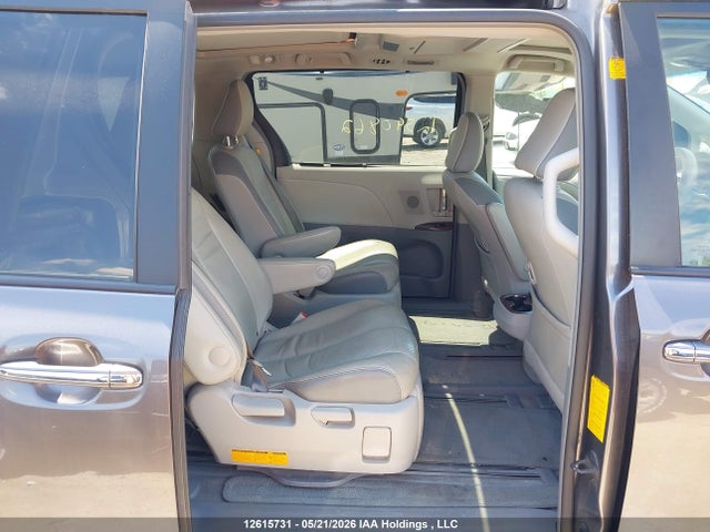 Aukcja sprzedaży 2012 Toyota Sienna, vin: 5TDDK3DC2CS044536, numer aukcji: 12615731