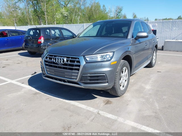 Audi Q5 2019 WA1BNAFY8K2039661 Image 2