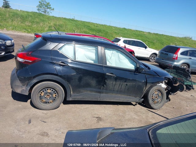 12615769 :رقم المزاد ، 3N1CP5BV7LL544004 vin ، 2020 Nissan Kicks S مزاد بيع