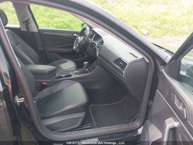 3VWE57BUXKM055830 Volkswagen Jetta