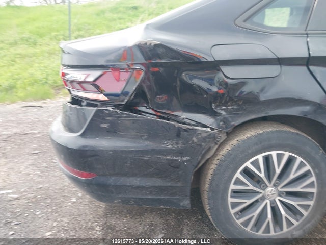 3VWE57BUXKM055830 Volkswagen Jetta